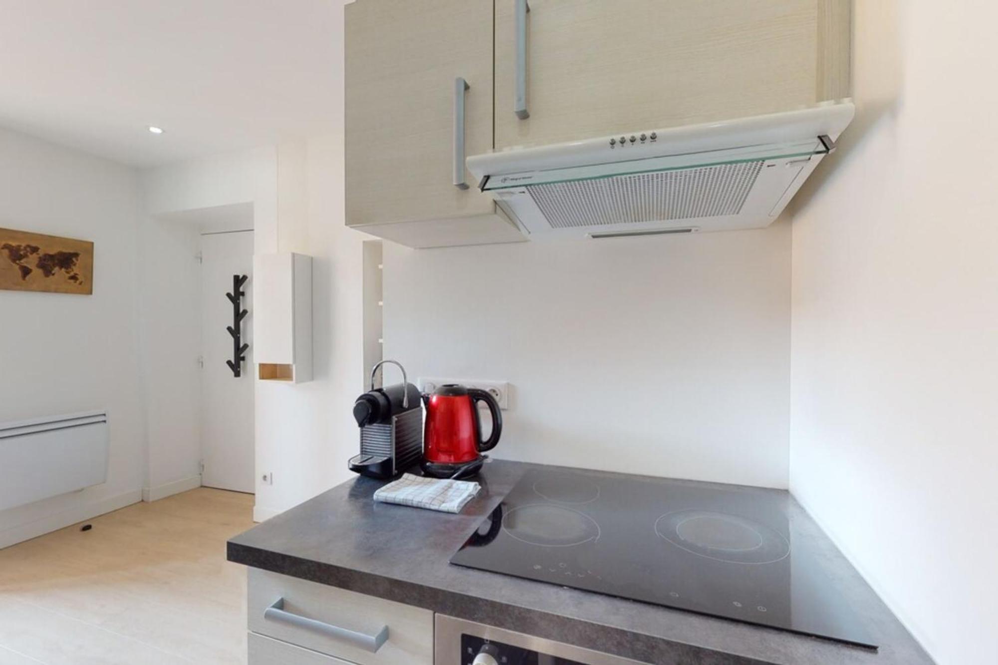 Le Royale W Balcony Apartment Анси Екстериор снимка